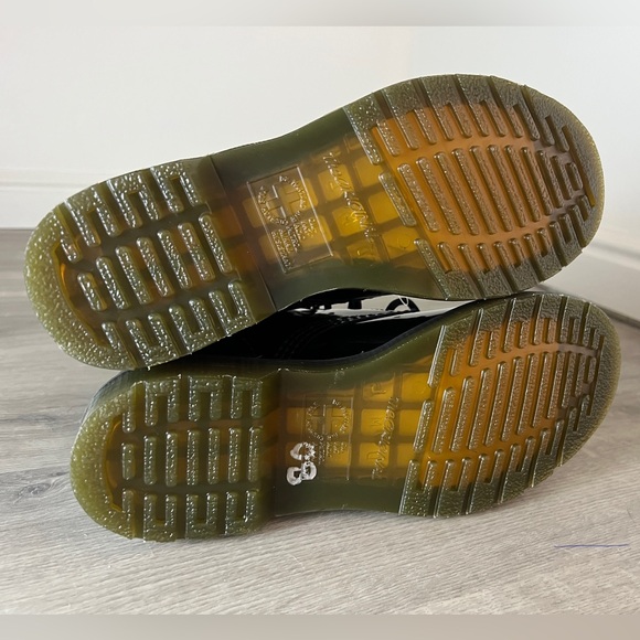 Doc Dr. Martens Black Patent 1460 Lace-Up Boots, UK 5/US 7/EU 38 Women - Picture 5 of 9